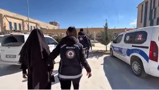 Mardin'de 5 düzensiz göçmen ile 1 organizatör yakalandı