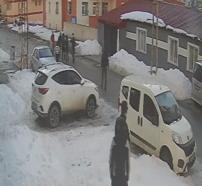 Kars’ta iftara dakikalar kala sokak kavgası: 2 yaralı
