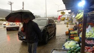 Meteoroloji uyarmıştı Hatay'da kuvvetli sağanak yağış etkili oluyor