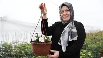 Samsunlu ev hanımı belediye desteğiyle başladığı işte hayatı değişti! Kadınlara istihdam sağlayarak Türkiye'nin her yerine ürün gönderiyor