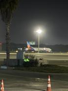 Uçakta rahatsızlanan pilot nedeniyle acil iniş
