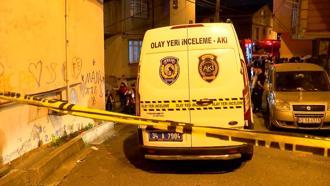 Eyüpsultan'da 3 katlı binada yangın: 2'si çocuk 4 yaralı