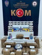 Kars'ta eş zamanlı kaçakçılık operasyonu; 5 gözaltı