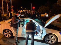 Motosikletle otomobil çarpıştı: 1 ölü, 3 yaralı