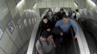 Şişli’de metroda yolcunun cep telefonunu çalan 2 şüpheli tutuklandı