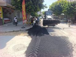 Akdeniz’de altyapı çalışmaları sonrası bozulan yollar asfaltlanıyor
