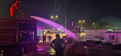 Mardin’de park halindeki TIR’ın dorsesinde yangın