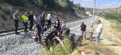 Malatya'da devrilen traktörün sürücüsü öldü