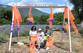 Kemer'de lavanta turizmi başlıyor
