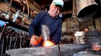 Kars'ta sadece o kaldı! 13 yaşında başladı, 60 yıldır üretime devam ediyor