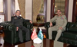 Genelkurmay Başkanı Orgeneral Bayraktaroğlu, Pakistan Savunma Kuvvetleri Komutanı Munir ile görüştü