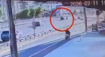 Motosiklet sürücüsünün öldüğü kazanın görüntüleri ortaya çıktı