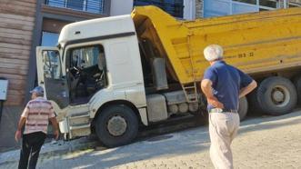 Tekirdağ'da korku dolu anlar: Mahalle sakinleri deprem oluyor sandı