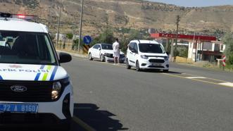 Gercüş'te hafif ticari araç ile otomobil çarpıştı