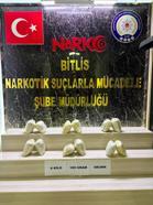 Bitlis'te 8 kilo skunk ele geçirildi