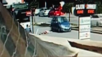 Yolun karşısına geçerken otomobilin çarptığı yaya hayatını kaybetti