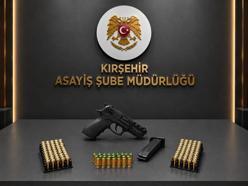 Kırşehir'de ruhsatsız silah operasyonlarında 9 zanlı yakalandı