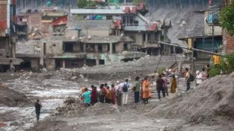 Hindistan'ın kuzeyinde 5,1 büyüklüğünde deprem meydana geldi