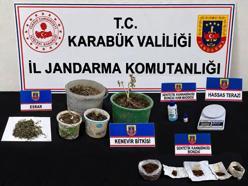 Karabük'te uyuşturucu operasyonlarında 2 zanlı yakalandı