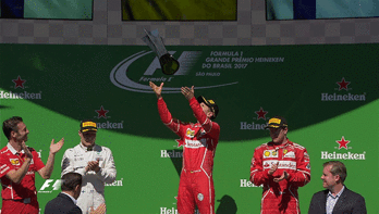 Brezilya'da kazanan Vettel