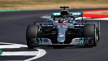 Büyük Britanya'da pole pozisyonu Hamilton'ın