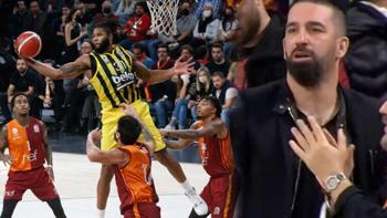 Galatasaray NEF - Fenerbahçe Beko derbisine Arda Turan damgası! Maçı kenardan izlerken bir anda...