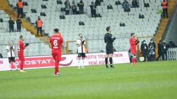 Önder Karaveli Fenerbahçe derbisinden önce videolarını izletmişti! Batshuayi kendine geldi Beşiktaş evinde Gaziantep FK'yı devirdi