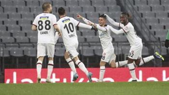 Heyecan dolu maçta 9 gol atıldı Konyaspor Süper Lig'e döndü!