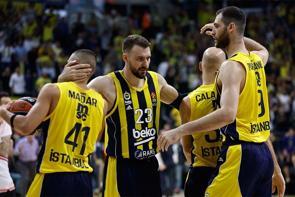 Belgradda 3. kayıp Fenerbahçe Beko, Maccabiye maçı hediye etti