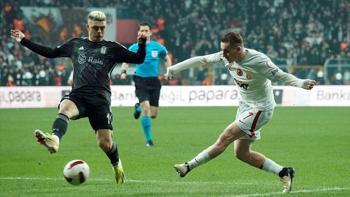 Beşiktaş-Galatasaray derbisinin gizli kahramananı Maçın ardından ağır eleştiri ve övgü: Bu adamı hangi akıl transfer etti
