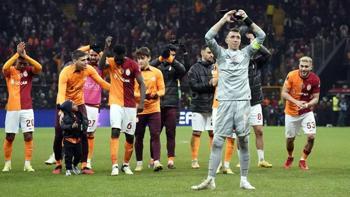 UEFAdan Galatasaraya ceza: Okan Buruk ve Kaan Ayhan...