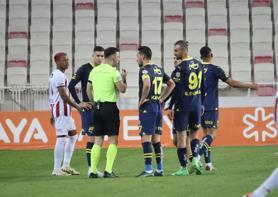 Süper Ligde 33. haftanın VAR kayıtları açıklandı İşte Sivasspor-Fenerbahçe maçındaki pozisyonun kaydı