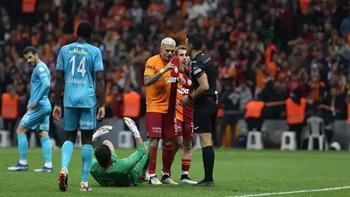 Galatasaray - Sivasspor maçına penaltı beklenen an, iptal edilen gol damga vurdu Çarpıcı değerlendirme