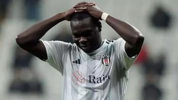 Bronckhorst gözden çıkardı Vincent Aboubakar, Hatayspor yolunda