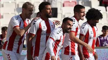 Sivasspor seriye bağladı: Rizesporu 2-1 yendiler