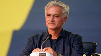 Mourinho'ya sarılıp yalvarmış: Gözlerimin içine bakmayınca her şeyi anladım