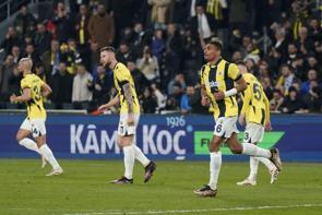 Fenerbahçe, Samsunspor'u geçemedi! Zirve yarışında yara aldı