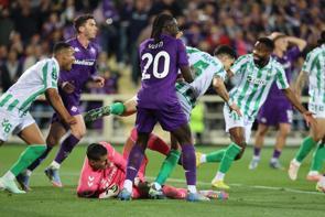 UEFA Konferans Ligi'nin finalinde Chelsea ve Real Betis karşılaşacak