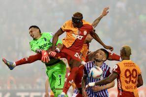 Galatasaray, Trabzonspor'a fark attı! Kupayı müzesine götürdü