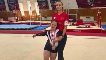 Marmarisli özel sporcu Serra Soysal Avrupa üçüncüsü
