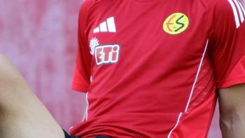 Eskişehirspor’a gelecekti, ters köşe transfer! Rakip takıma imza attı