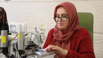 Hataylı depremzede kadınlar, 3 bin parçalık dev siparişle Hatayspora nefes oldu