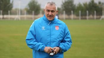 Sivasspor'da Mehmet Altıparmak transfer defterini açmadan kapattı