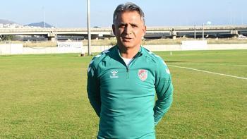 Karşıyaka'da Burhanettin Basatemür 'şans verilmiyor' deyip isyan etti