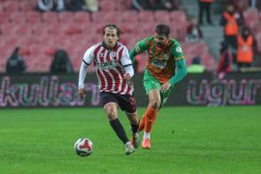 Samsunspor evinde 1 puana razı oldu