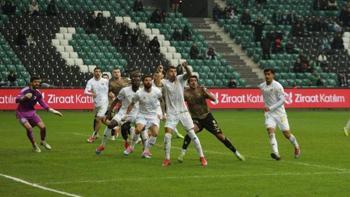 Ziraat Türkiye Kupası'nda Kocaelispor, Erzurumspor FK'yı farklı geçti
