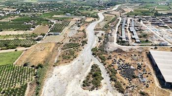 Gediz Nehri eski günlerine döndü! Kuruma noktasına gelmişti