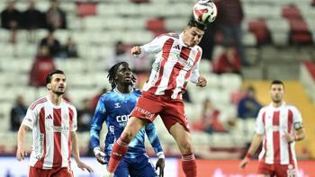Antalyaspor-Samsunspor maçında 1 penaltı ve 4 gol vardı