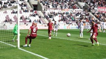 Elazığspor evinde 24 Erzincansporu rahat geçti