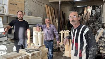 İşini bırakıp aile mirası mesleğe sahip çıktı! Babası ve amcasıyla üretip satıyor